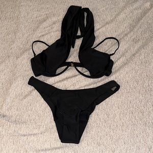 NEW. Cross Halter Underwire Bikini Swimsuit